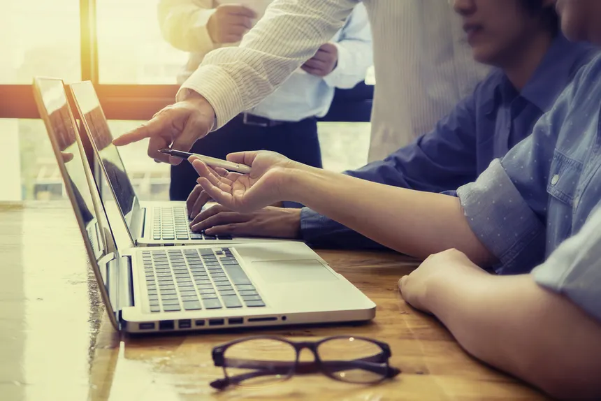 Technology Systems ADM - Equipo de cómputo